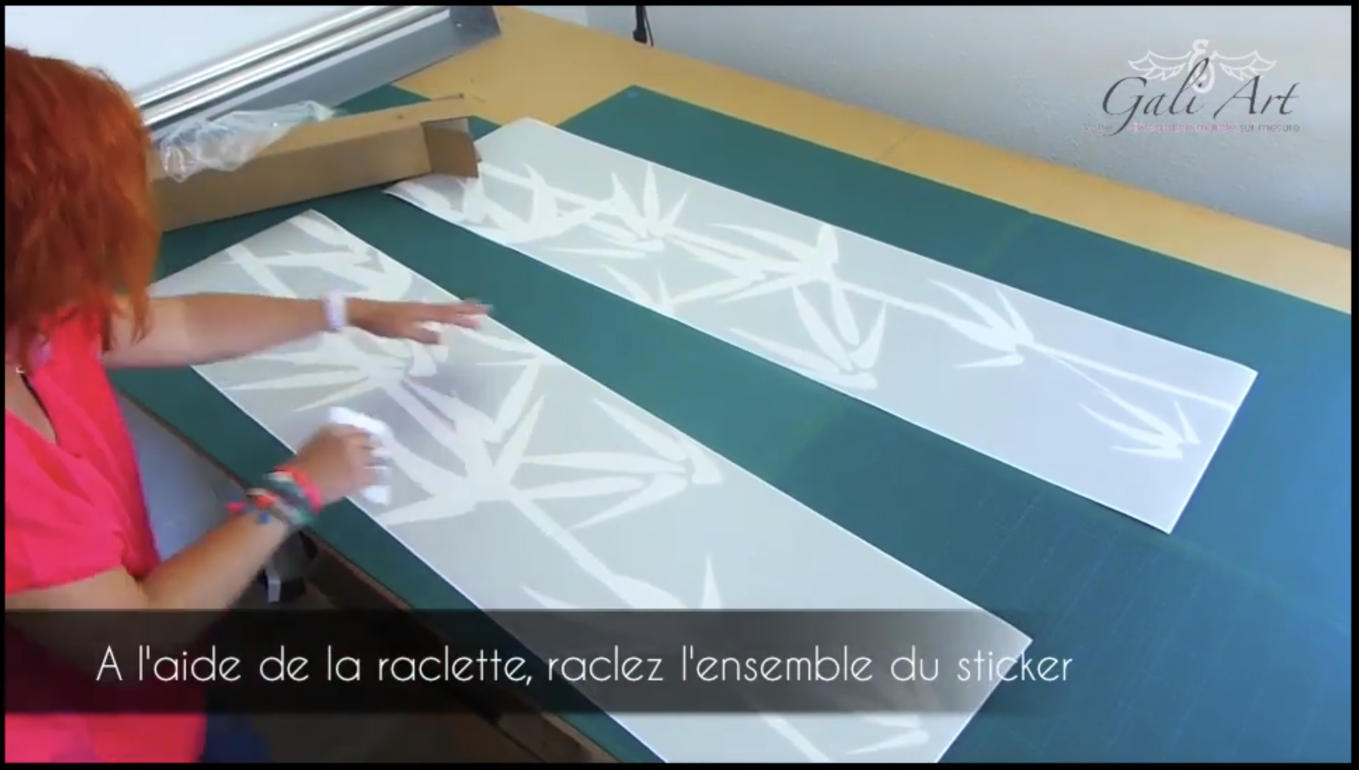 Video de pose sur porte fenetre - Depoli Design